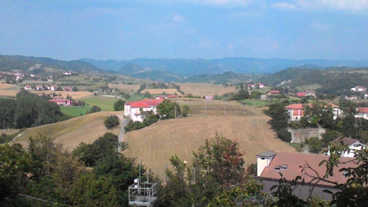 Ca Da Nonna Bed and Breakfast Pareto Exteriör bild
